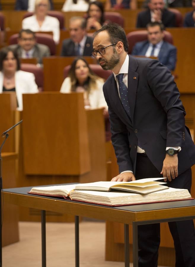 Fotos: Toma de posesión de los nuevos procuradores de las Cortes de Castilla y León