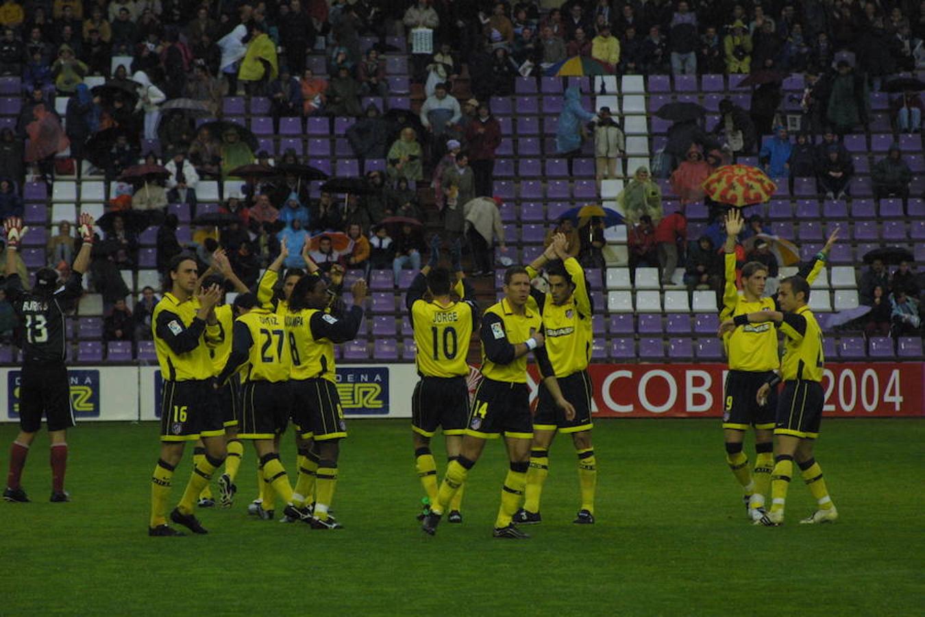 Resumen fotográfico del paso del futbolista Fernando Torres por Valladolid, tras anunciar su retirada del fútbol profesional.