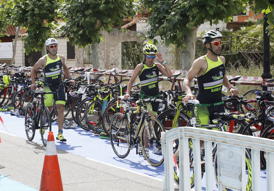 Fotos: Grijtoa inicia el circuito de triatlones