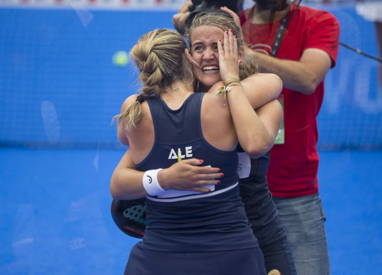 Fotos: Padel World padel tour. Final femenina. Alejandra Salazar/ Ariadna Martín - Marta Ortega/Marta Marrero.