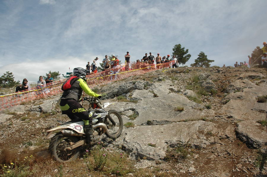 Fotos: El Hixpania conquista Aguilar de Campoo