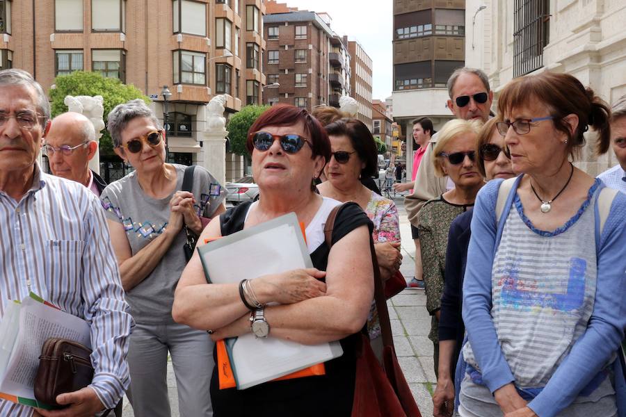 Fotos: Los alumnos de la Universidad Millán Santos protestan por los recortes