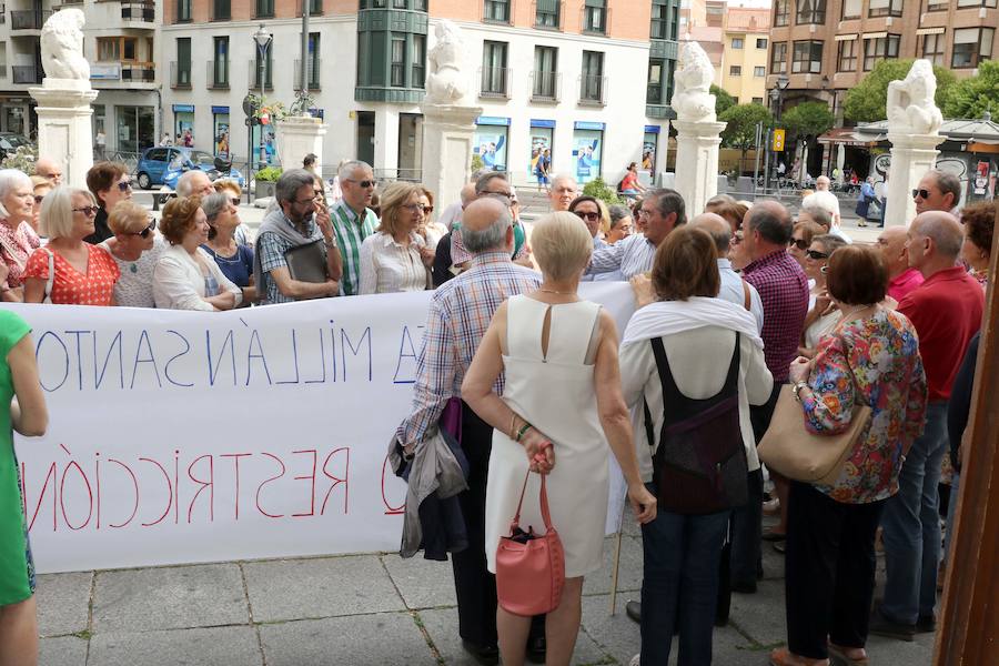 Fotos: Los alumnos de la Universidad Millán Santos protestan por los recortes