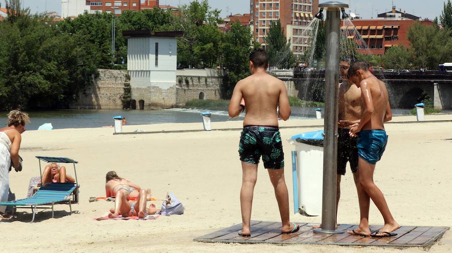 La Playa de las Moreras de Valladolid durante la ola de calor.