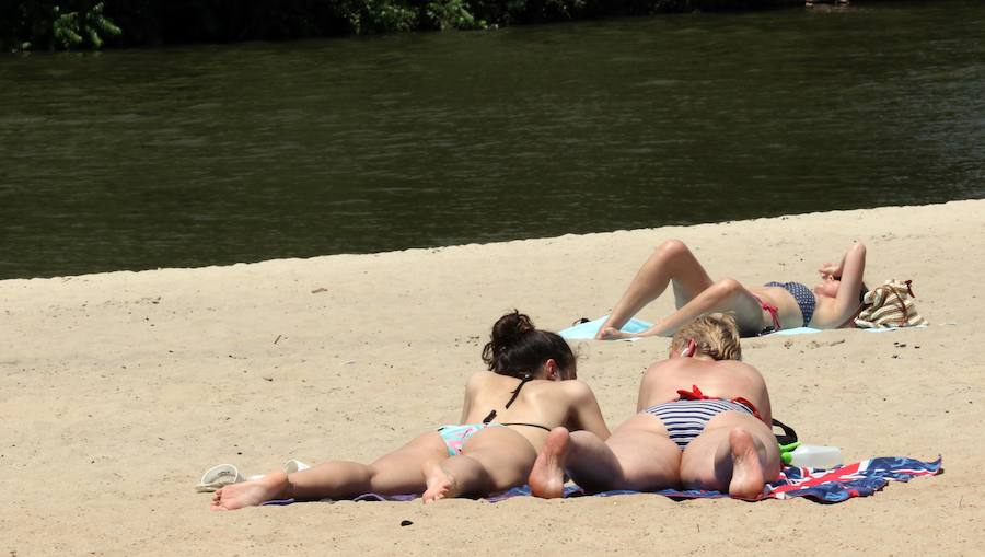 La Playa de las Moreras de Valladolid durante la ola de calor.