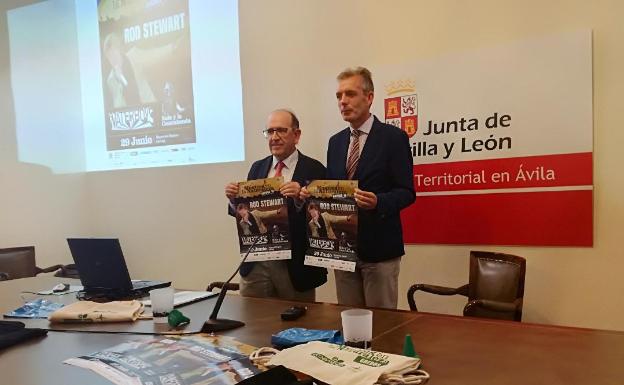 El director general de Calidad y Sostenibilidad Ambiental, José Manuel Jiménez, y el delegado territorial de la Junta de Castilla y León en Ávila, José Francisco Hernández, presentaron el operativo del festival 'Músicos en la Naturaleza'.