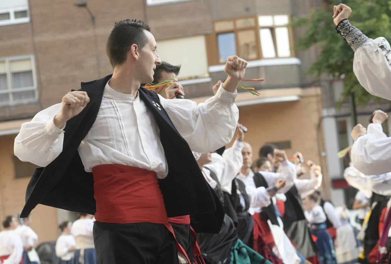 Fotos: Pasacalles en las fiestas de La Rondilla