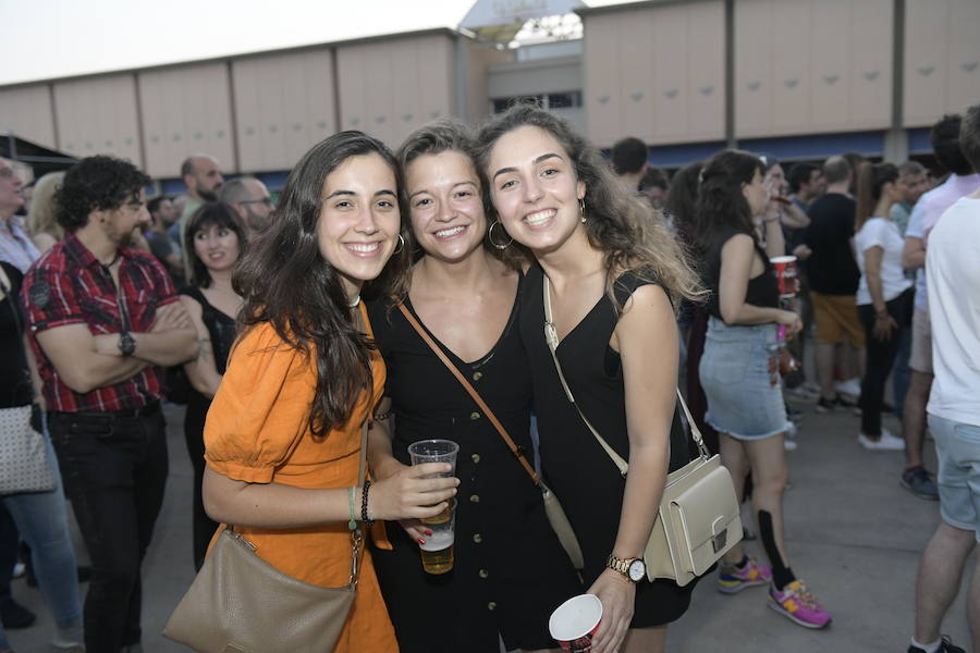 Valladolindie, «el festival más largo del mundo», celebra este año su 25 aniversario de música en directo. El primer concierto del ciclo, el de Izal, llenó ayer la Feria de Valladolid. El segundo, en el que actuarán Corizonas, Dorian y Siloé, tendrá lugar en la Plaza Mayor de la capital vallisoletana coincidiendo con la celebración de la Feria y Fiestas de la Virgen de San Lorenzo.