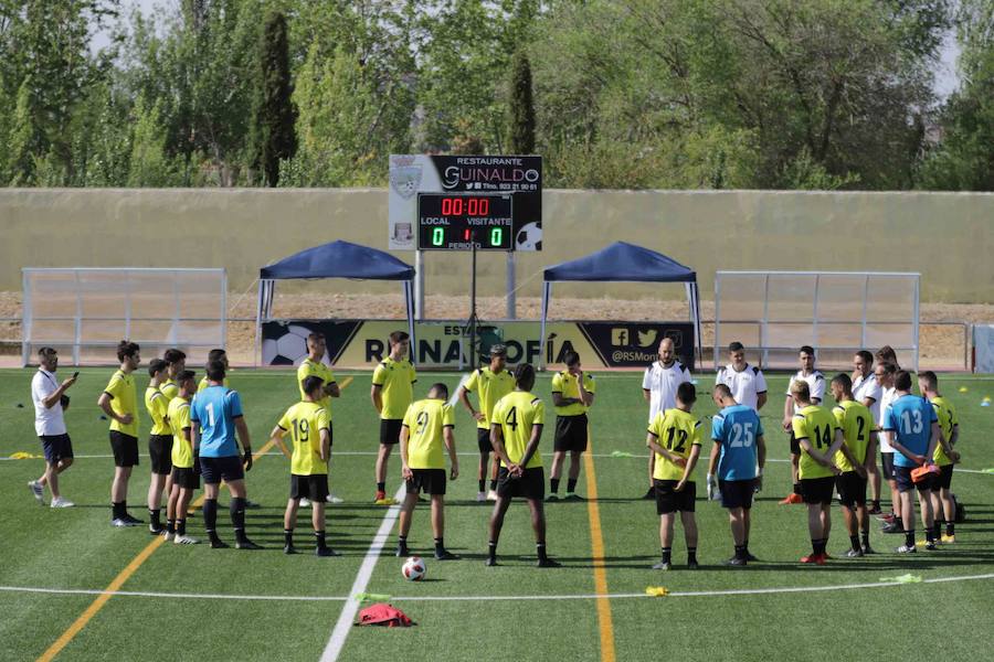 El concurso para que jóvenes jugadores intenten ganarse un hueco en el fútbol semiprofesional ha arrancado hoy en Salamanca.