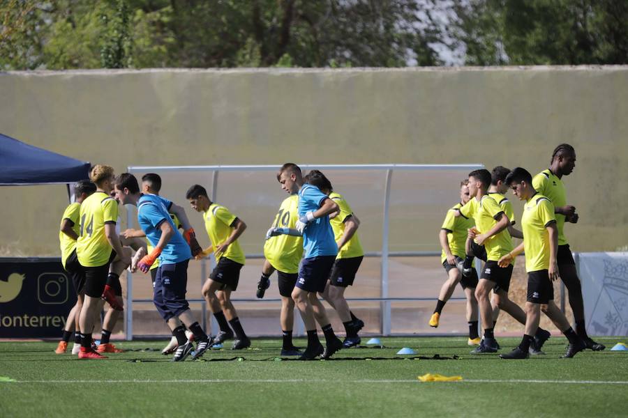 El concurso para que jóvenes jugadores intenten ganarse un hueco en el fútbol semiprofesional ha arrancado hoy en Salamanca.