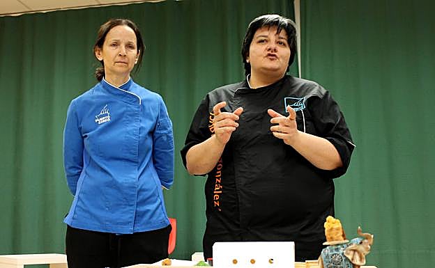 Teresa Cordero e Isabel González de Puerto Chico. 