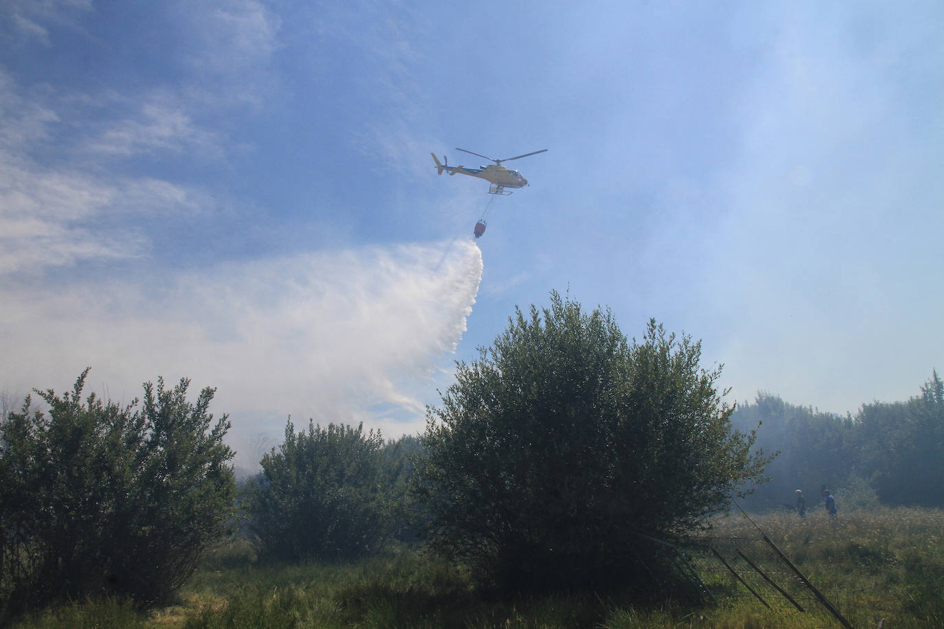 Fotos: Incendio en Trescasas (y 2)