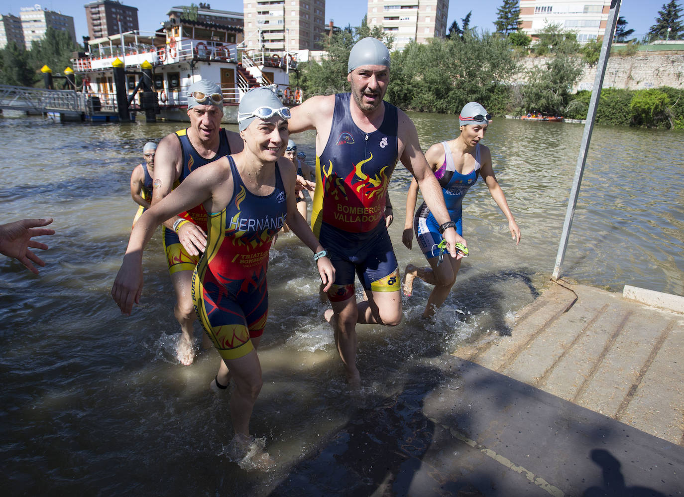 El recorrido contaba con 750 metros de natación, 20 kilómetros de ciclismo y 5 kilómetros de carrera.