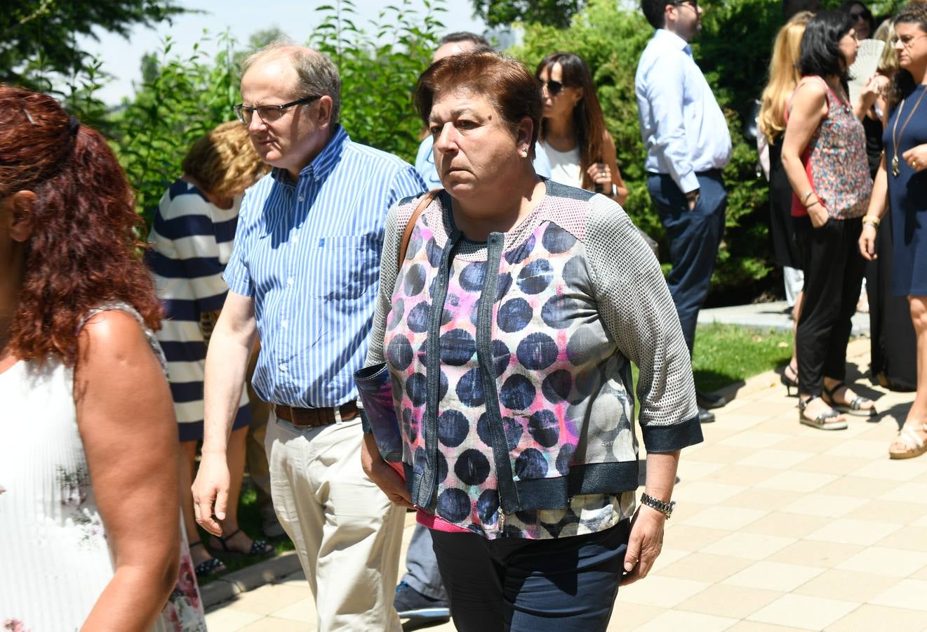 Decenas de personas han abarrotado la capilla del tanatorio de las Contiendas para despedirse de la secretaria del Colegio de Abogados de Valladolid