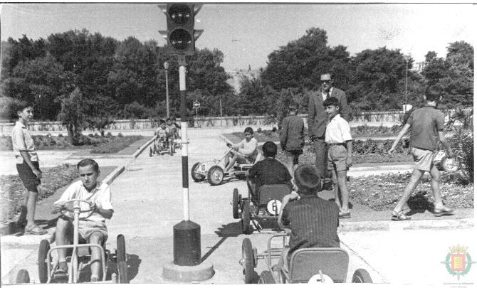 Las instalaciones fueron inauguradas en 12 de septiembre de 1963 bajo la alcaldía de Santiago López