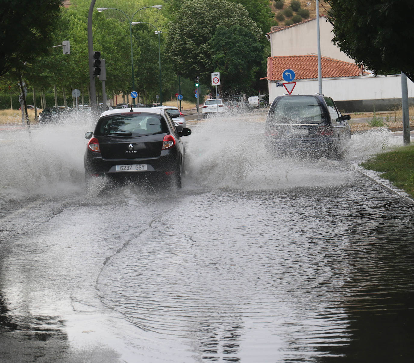 Fotos: Fuertes lluvias este sábado en Valladolid