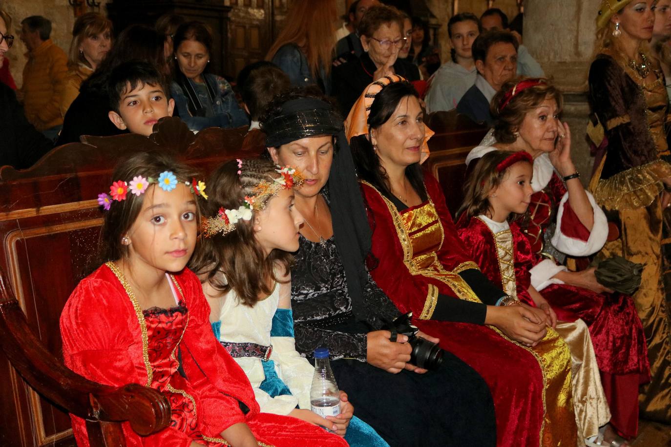 Fotos: Escenificación del Cortejo Fúnebre de la Reina Juana I de Castilla en Torquemada