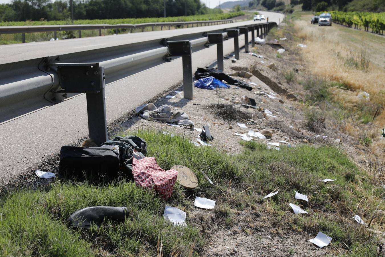 Fotos: Tres heridos en una accidente de tráfico en la carretera N-122 en Valladolid