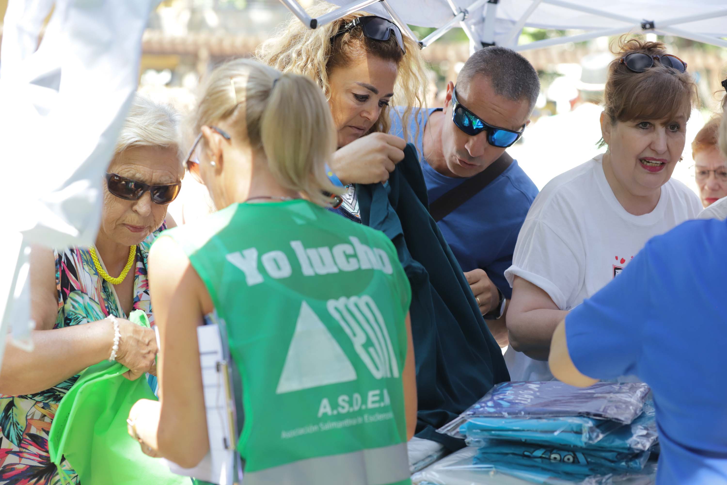 Fotos: Campaña &#039;Mójate por la esclerosis&#039; en Salamanca