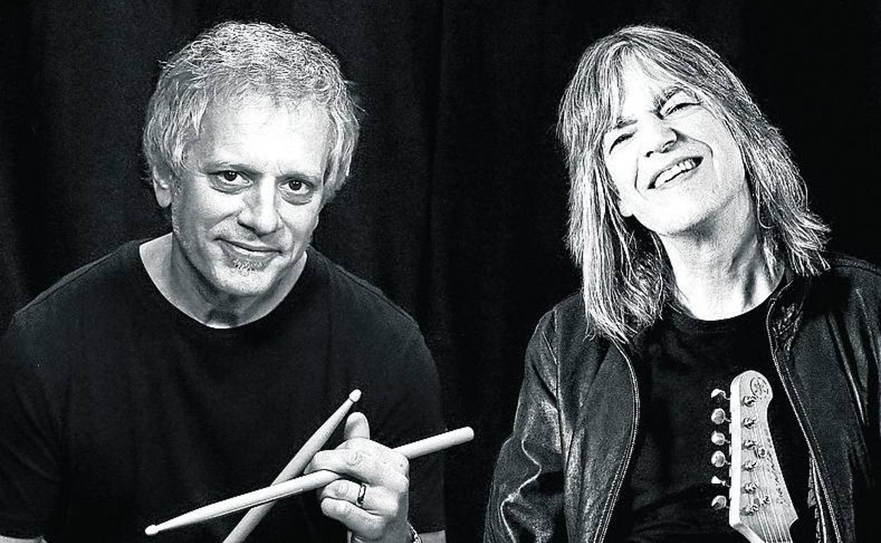 Dave Weckl y Mike Stern. 