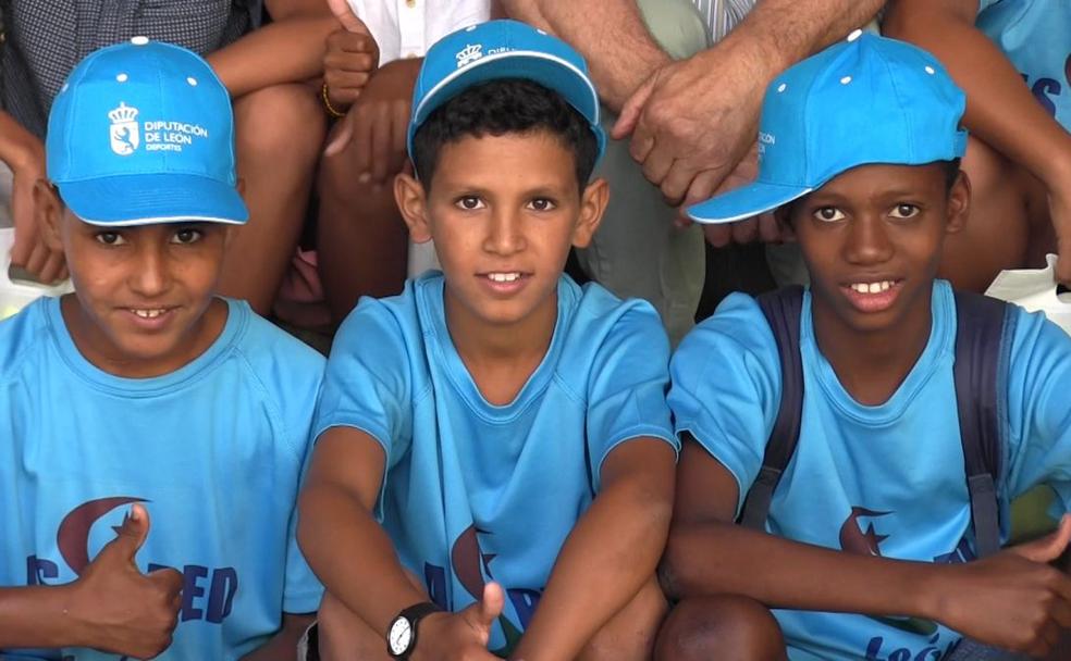 Recibimiento de los niños saharauis en la Diputación de León.