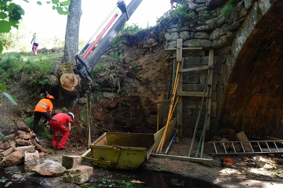 Obras en el puente de Rojadillo. 