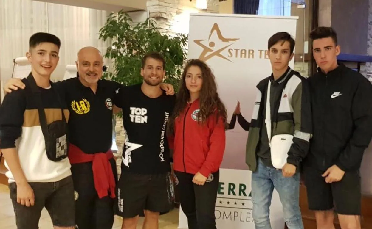 Varios salmantinos acuden a un campus internacional de Kickboxing en Bulgaria