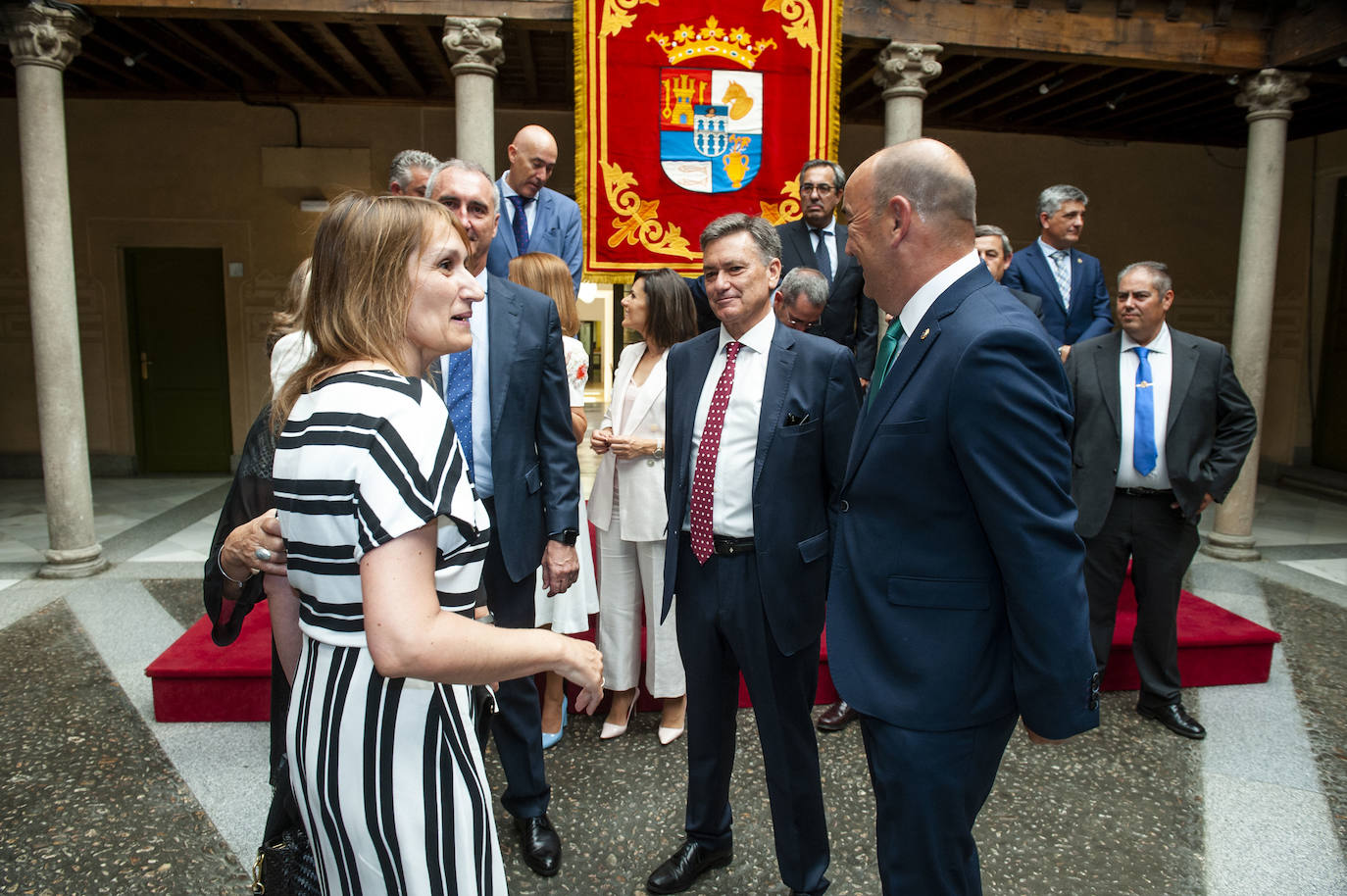 Fotos: Pleno de constitución de la Diputación