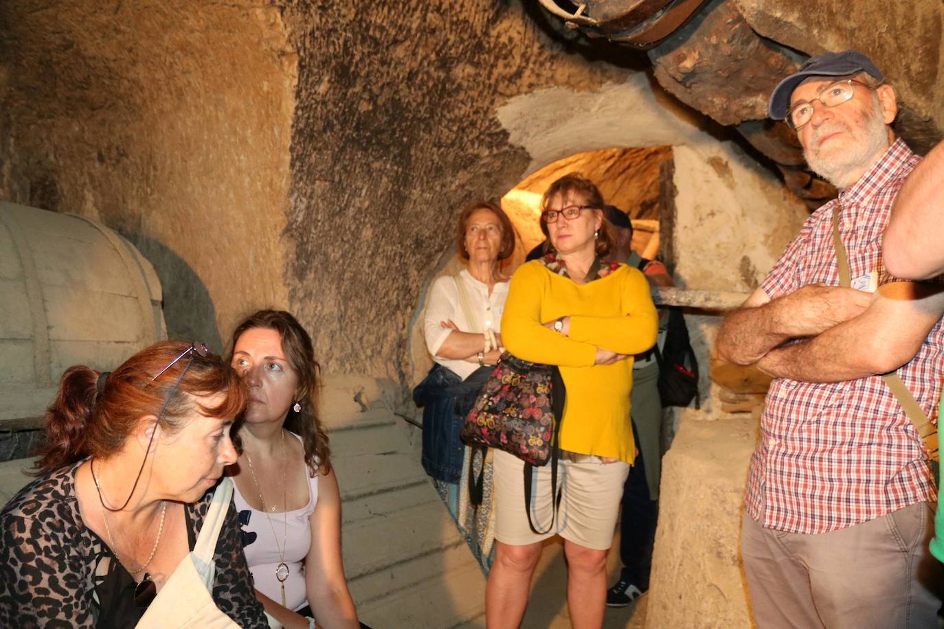 Fotos: Dueñas Promociona sus Bodegas y Cuevas