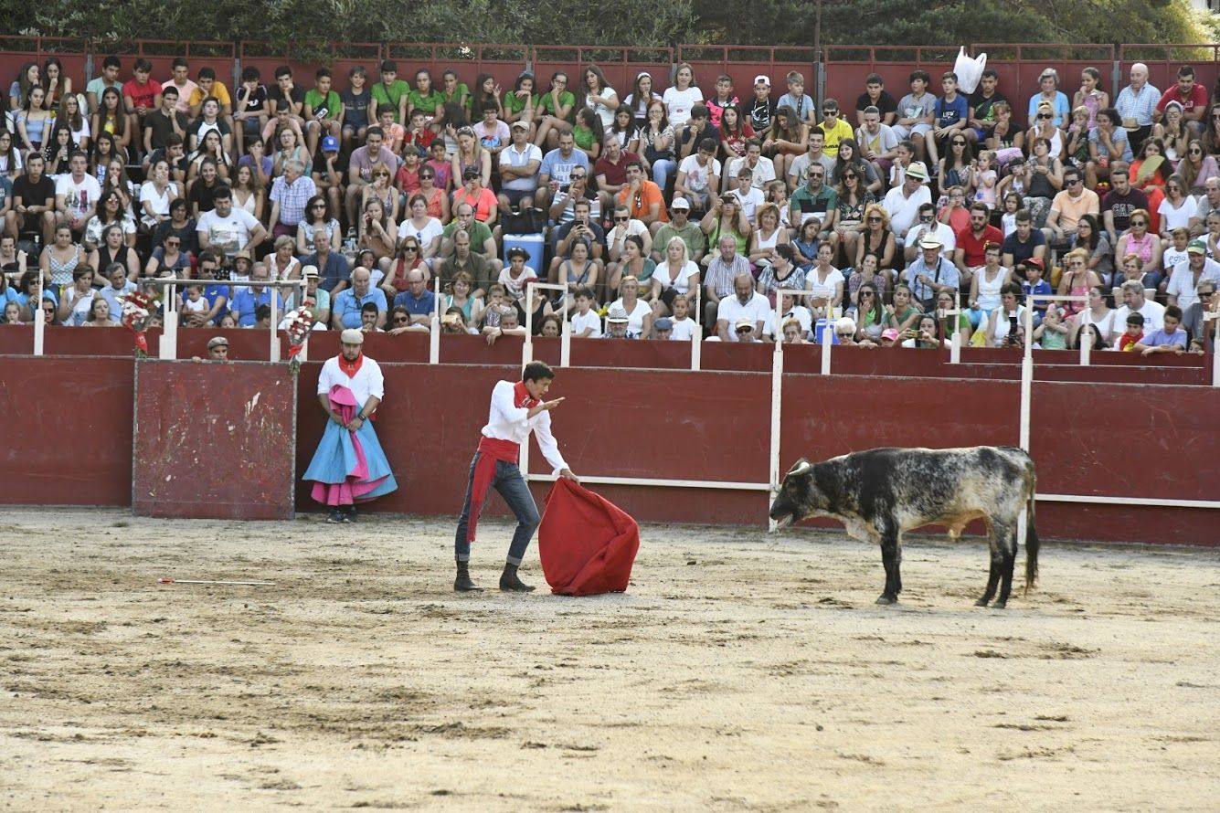 Fotos: Becerrada de la fiesta de los quintos en San Rafael