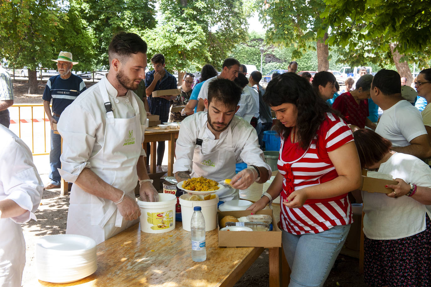 Fotos: Gran paella de Apadefim