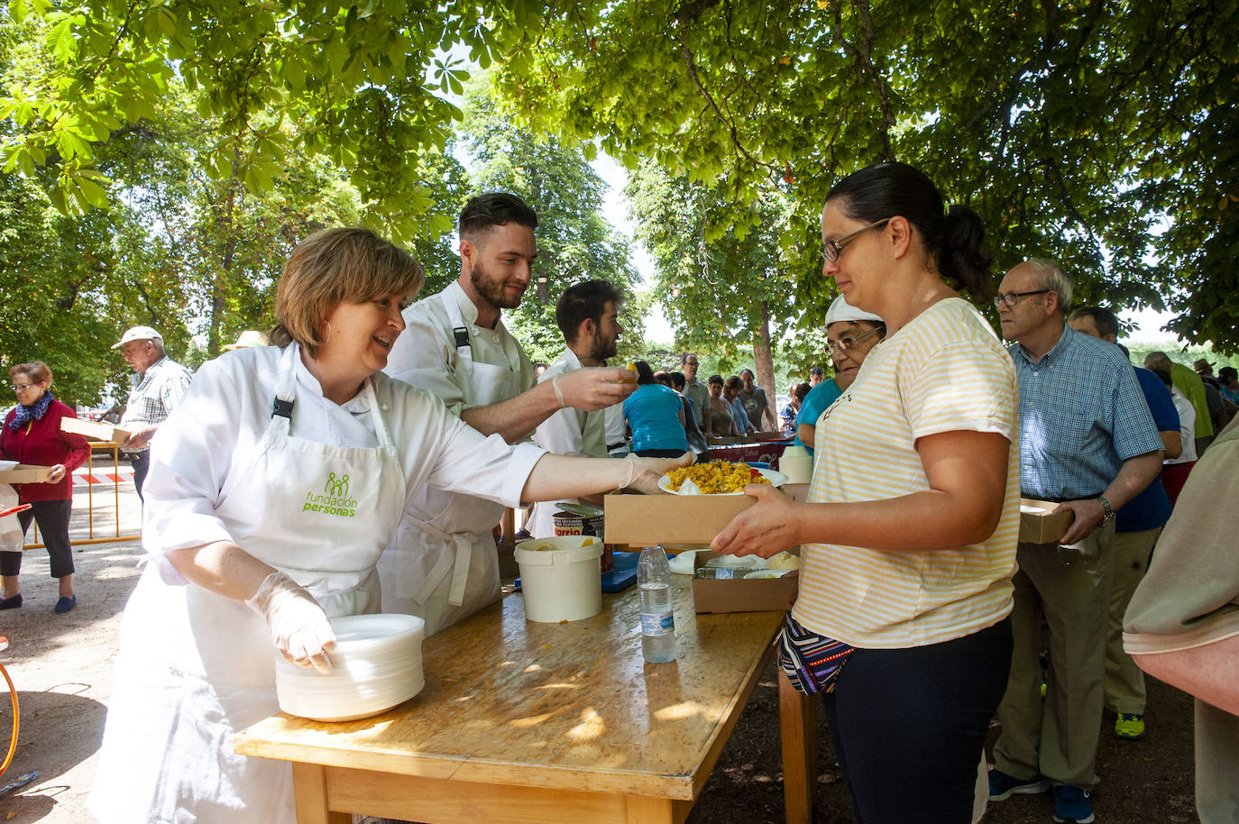 Fotos: Gran paella de Apadefim