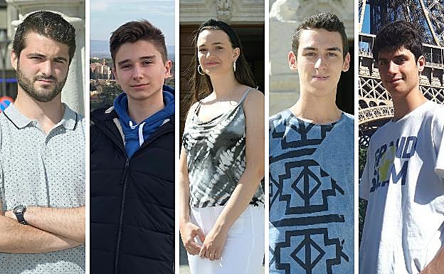 Miguel Santos, Ángel Fernández, Sofía Hervás, Jorge Rodríguez y Miguel de los Ríos, cinco de los futuros estudiantes de Matemáticas y Física. 