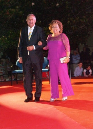 Íscar daba inicio oficial a sus Fiestas Populares de Agosto con el acto de proclamación, mediante la coronación e imposición de banda acreditativa, de Eva Peña Chico, Erika Gutiérrez Queiros y Paula Solís Pérez como Reinas de las Fiestas 2019.