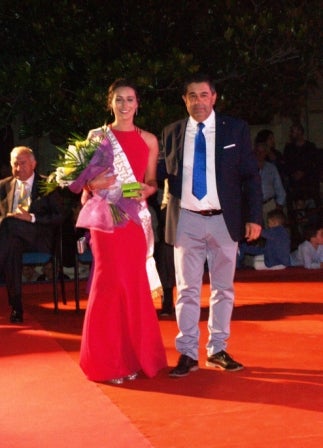 Íscar daba inicio oficial a sus Fiestas Populares de Agosto con el acto de proclamación, mediante la coronación e imposición de banda acreditativa, de Eva Peña Chico, Erika Gutiérrez Queiros y Paula Solís Pérez como Reinas de las Fiestas 2019.