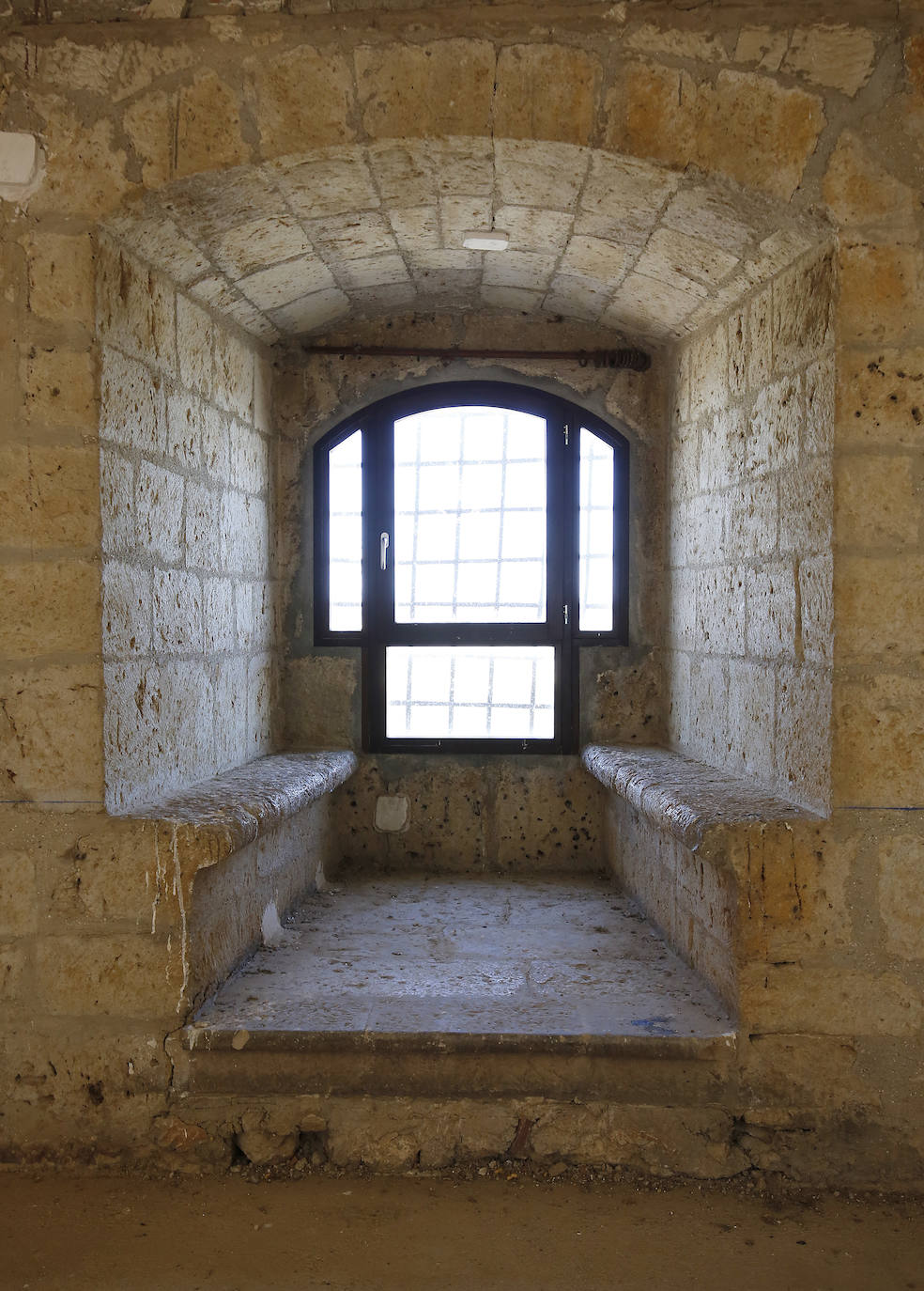 Fotos: Visita institucional al castillo de Monzón