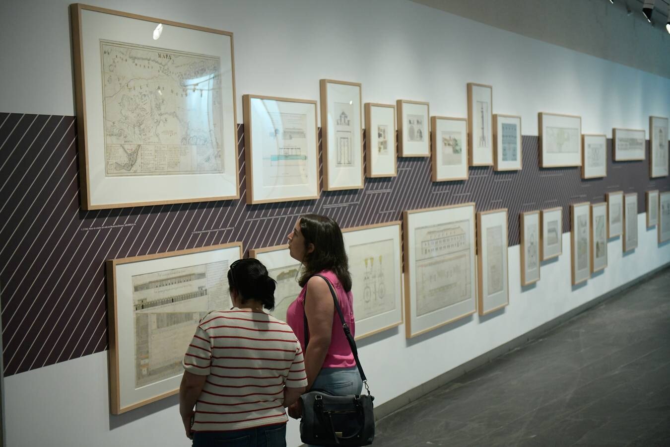 El Archivo de Simancas acoge la exposición 'Floridablanca, la sombra del rey Carlos III'. Los 43 documentos que proceden de una muestra anterior en Murcia son representaciones visuales de espacios y objetos de la colección de mapas, planos y dibujos.