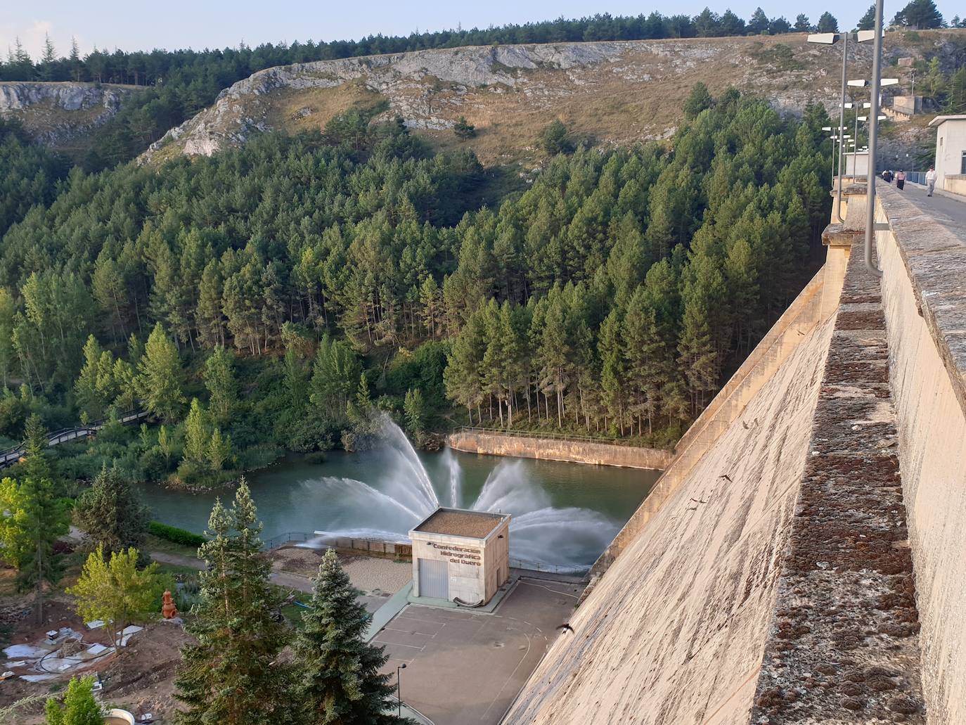 Fotos: La sequía produce estragos en el embalse de Aguilar de Campoo
