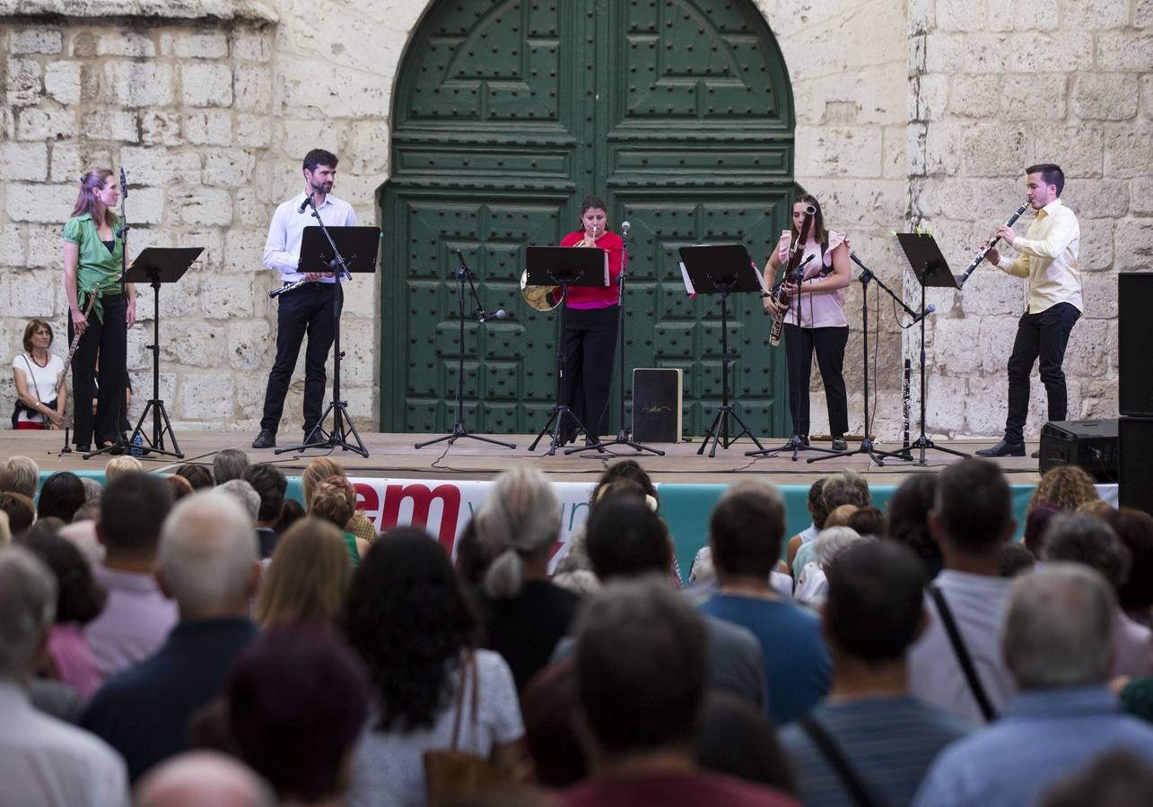 Fotos: El quinteto Respira inaugura el certamen Emplazados en el Atrio de Santiago