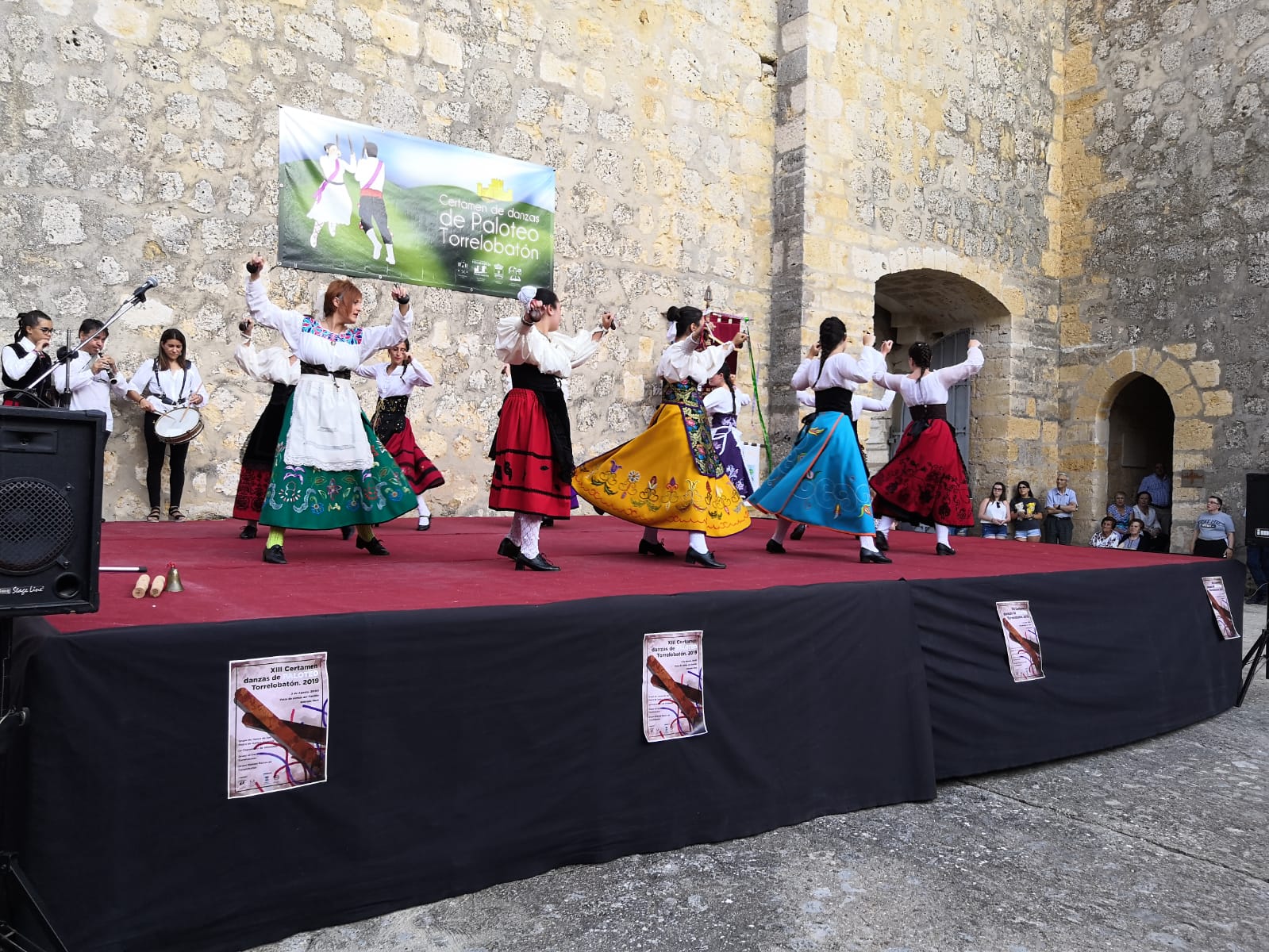 Fotos: Certamen de paloteo en Torrelobatón