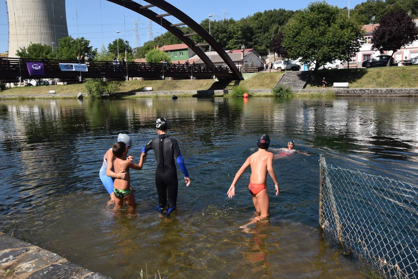 Fotos: Travesia a nado en Velilla del río Carrión