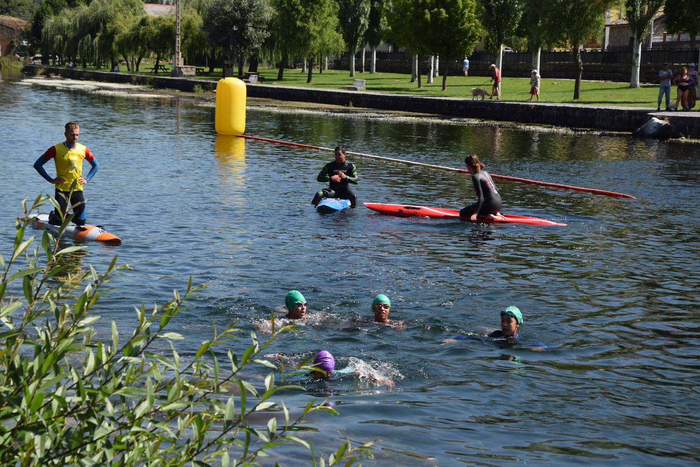 Fotos: Travesia a nado en Velilla del río Carrión