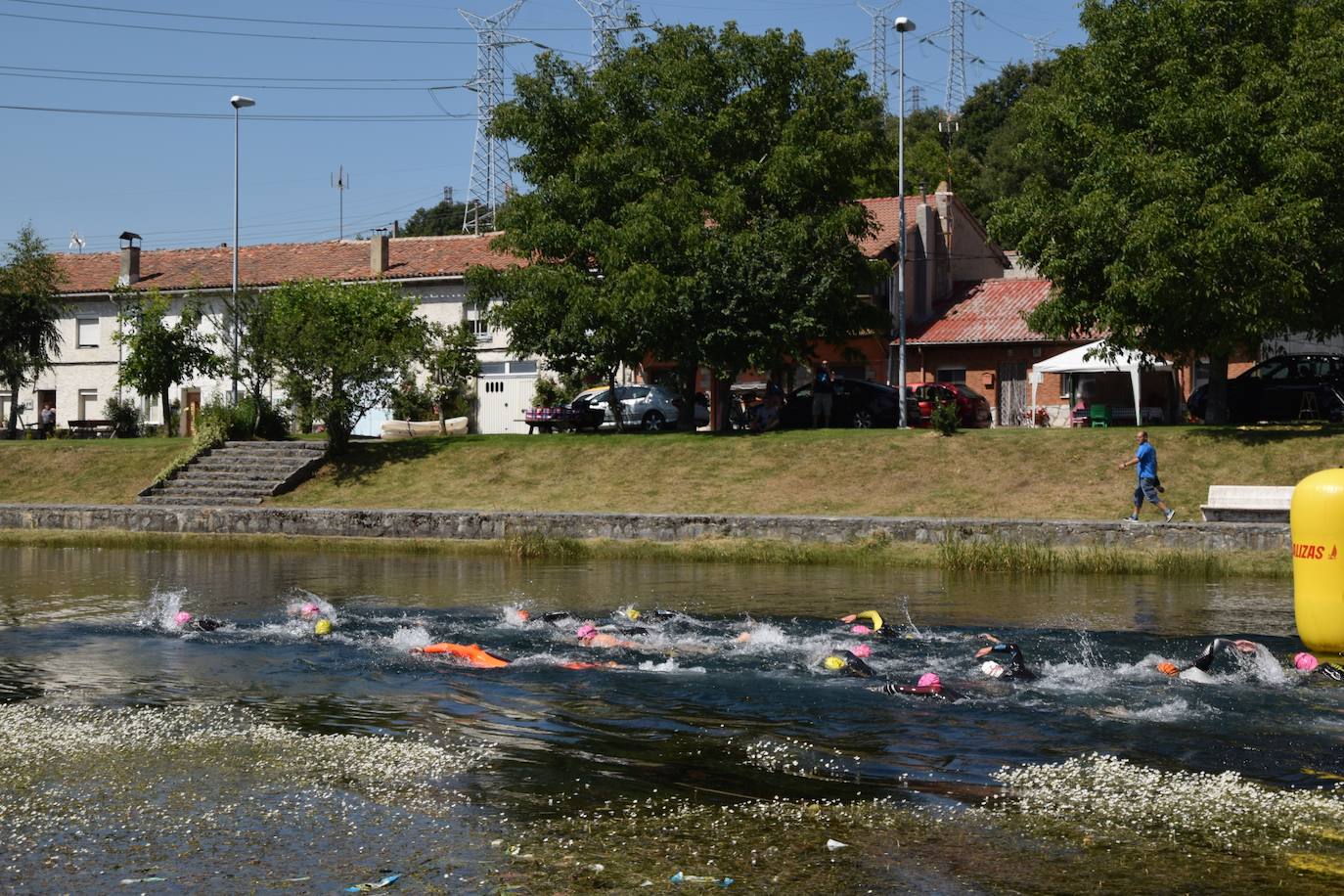 Fotos: Travesia a nado en Velilla del río Carrión