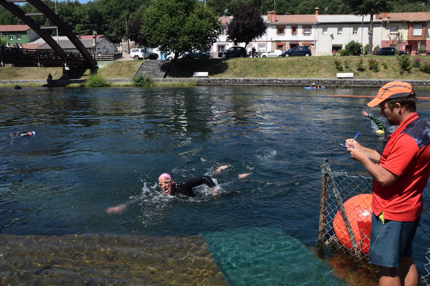Fotos: Travesia a nado en Velilla del río Carrión