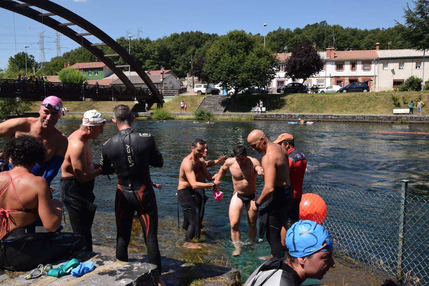 Fotos: Travesia a nado en Velilla del río Carrión