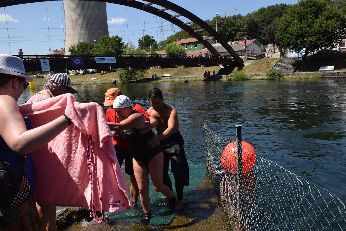 Fotos: Travesia a nado en Velilla del río Carrión