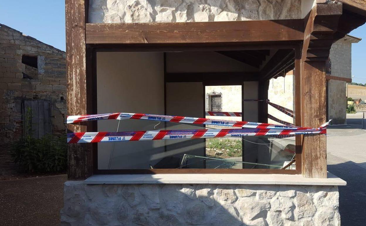 Destrozos y vandalismo de madrugada en San Martín de Valvení