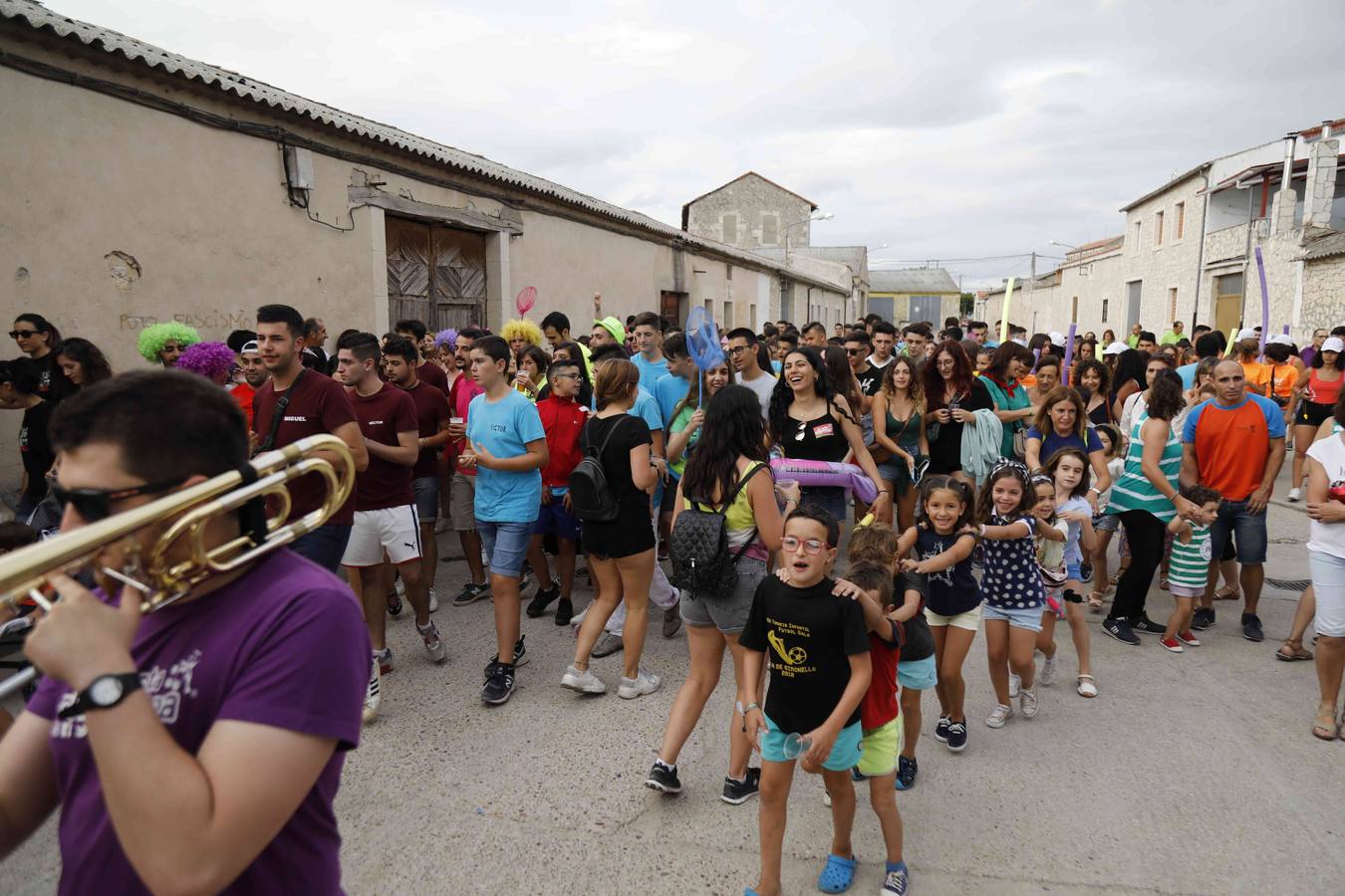 Fotos: Chupinazo y desfile de peñas en Campaspero