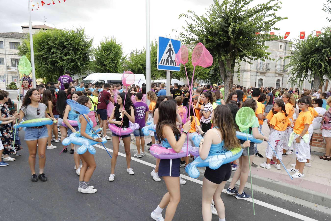 Fotos: Chupinazo y desfile de peñas en Campaspero