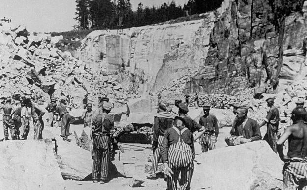 Trabajos forzados en el campo de concentración de Mauthausen. 